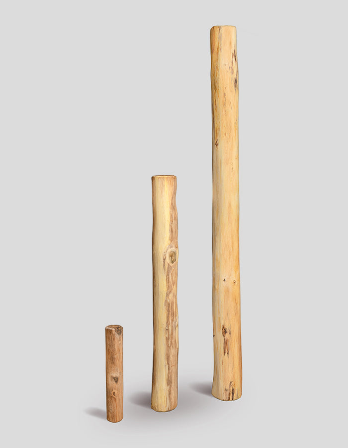 Échasses rondes en bois de robinier, extra droites, écorcées et polies.