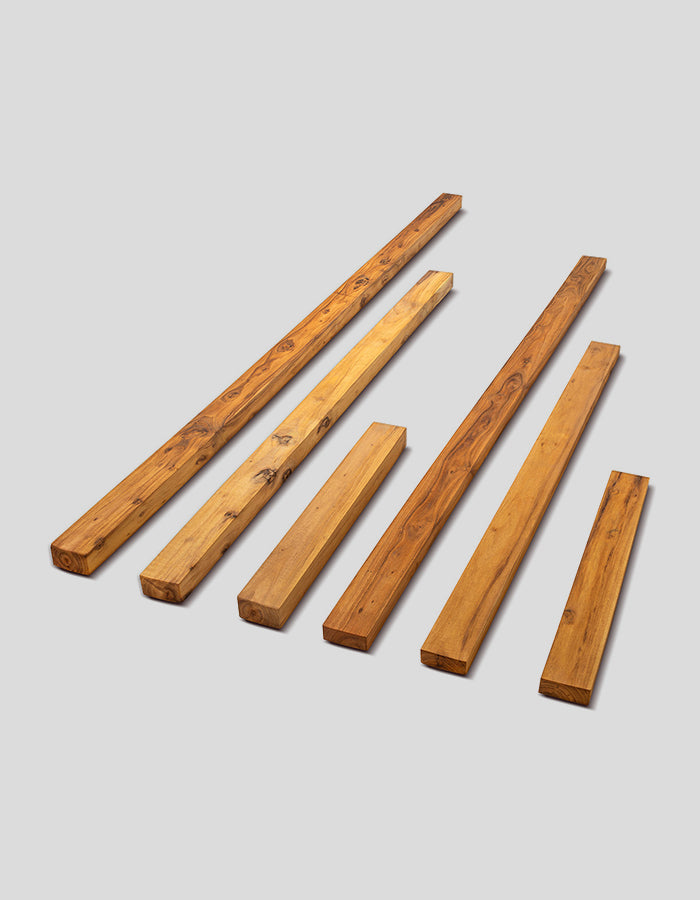 traverse de clôture rectangulaire (à bords biseautés), sciée brute, en bois de robinier