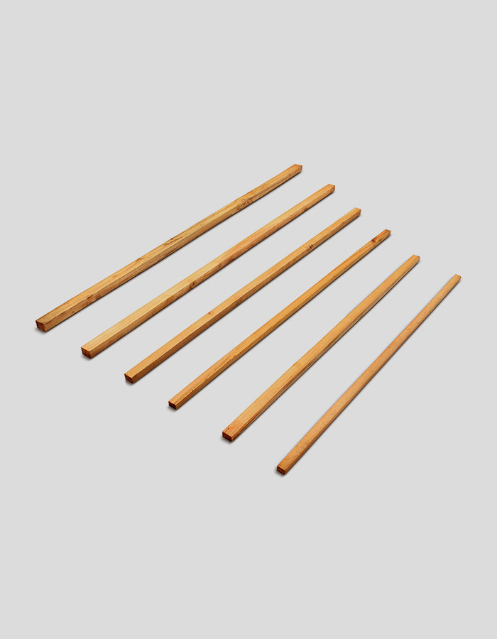 Lattes/bandes de bois de robinier brut de sciage