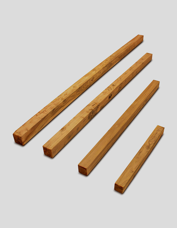 Échasses carrées en bois de robinier