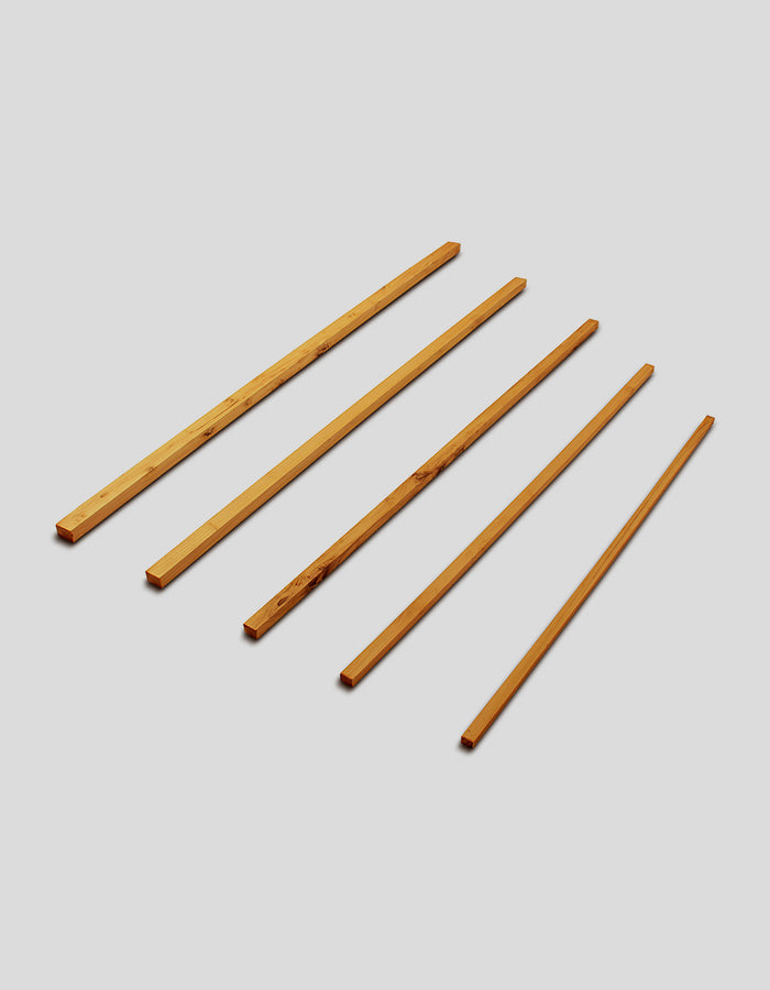 Lattes rabotées en bois de robinier